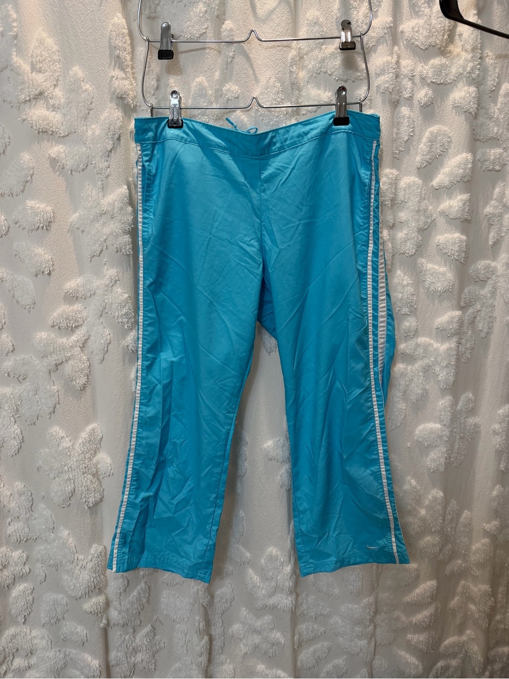 Y2K Nike blue capri pants